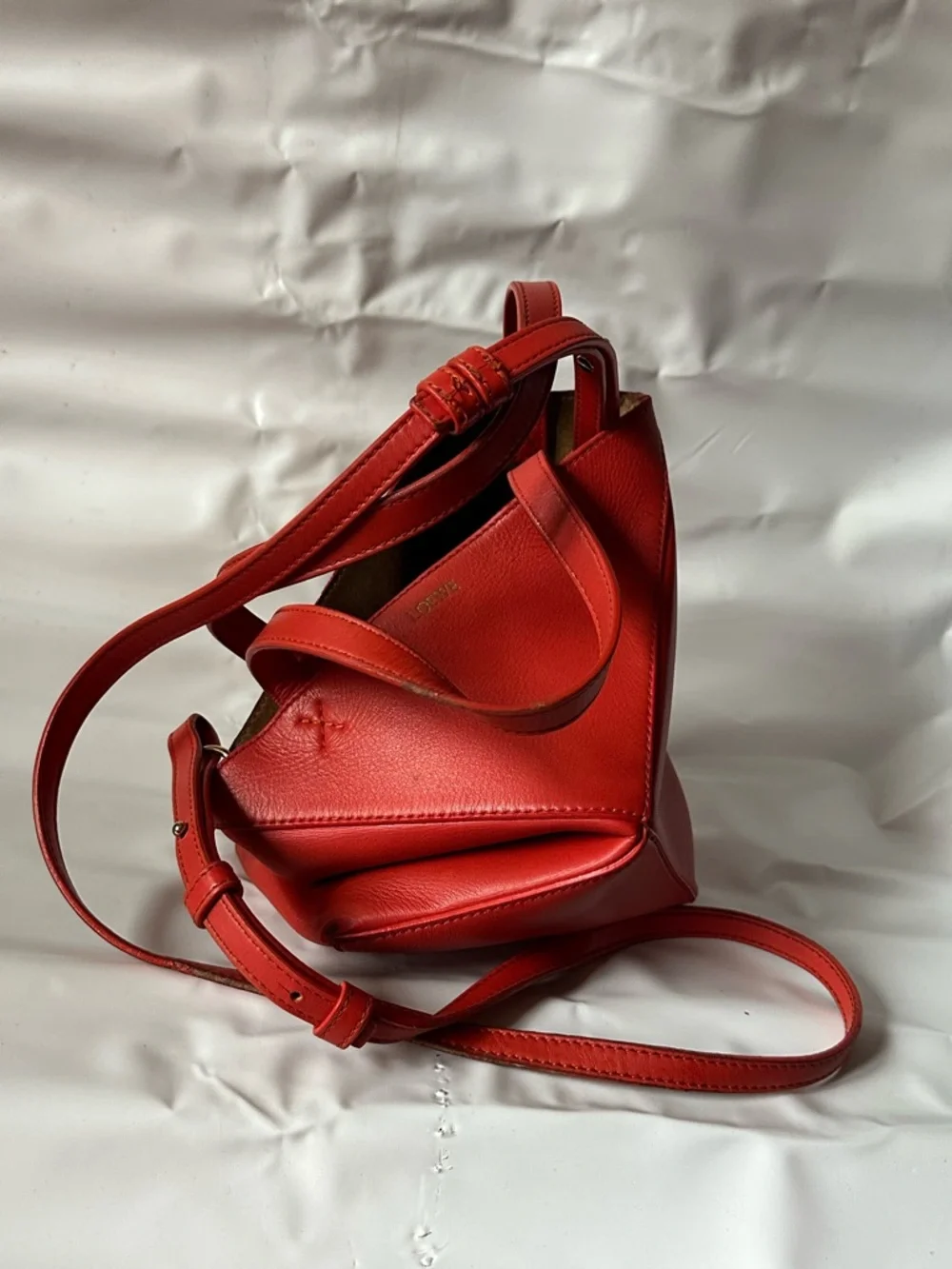 Loewe - Picture 3 of 5